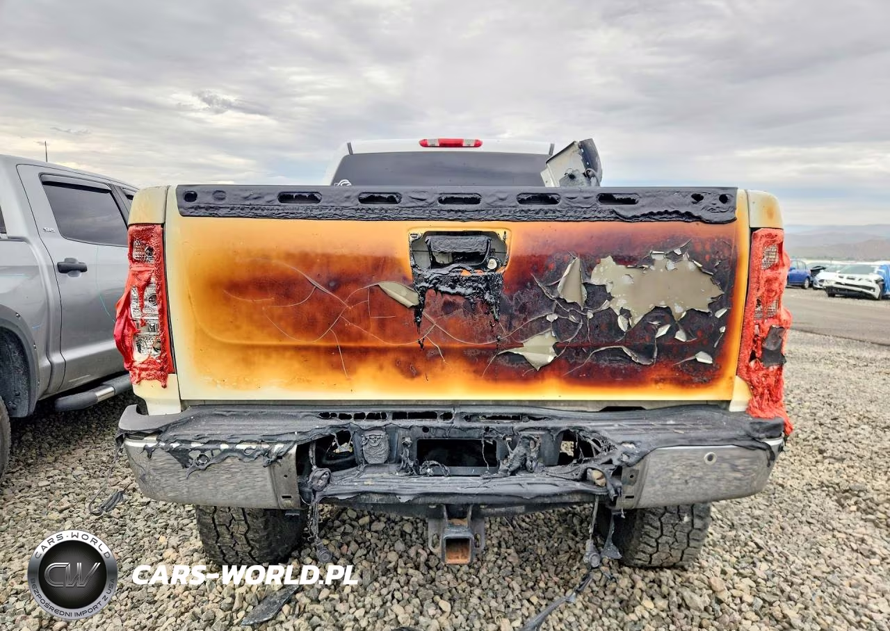 2008 GMC Sierra K2500 Heavy Duty VIN:1GTHK23618F125798 - 6