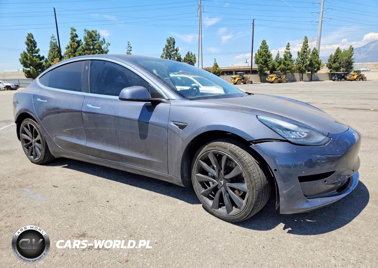 2020 Tesla Model 3 VIN:5YJ3E1EA1LF649415 - 4