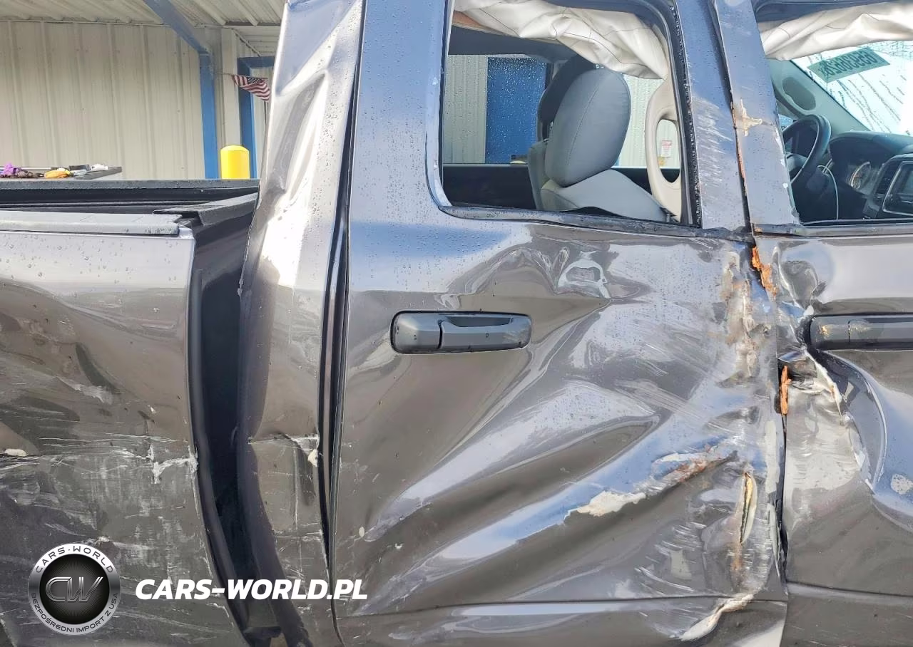 2018 Ram 1500 St VIN:1C6RR7FT1JS215827 - 10