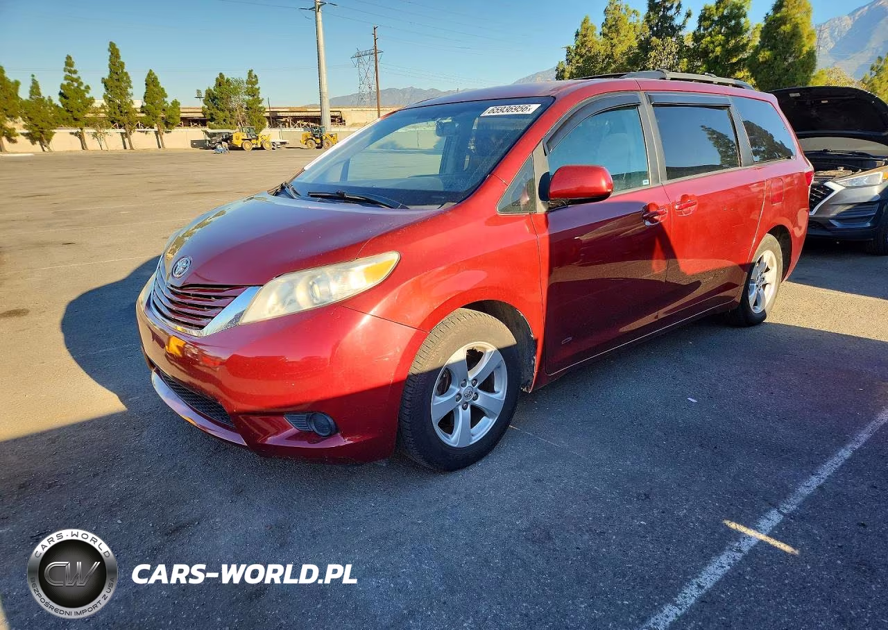 2017 Toyota Sienna Le