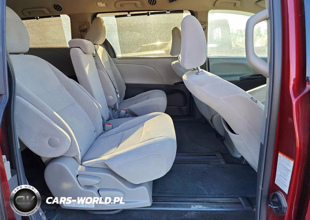 2017 Toyota Sienna Le VIN:5TDKZ3DC1HS807687 - 11