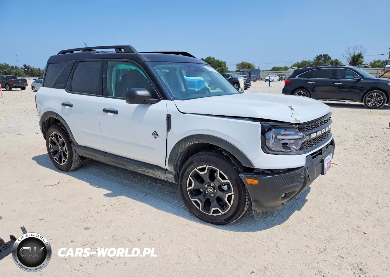 2026 Ford Bronco Sport Outer Banks VIN:3FMCR9CN5TRE41332 - 4