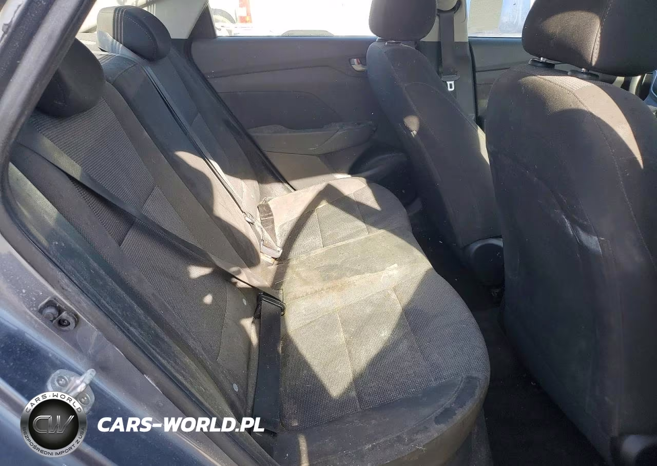 2019 Hyundai Accent Se VIN:3KPC24A31KE079390 - 10