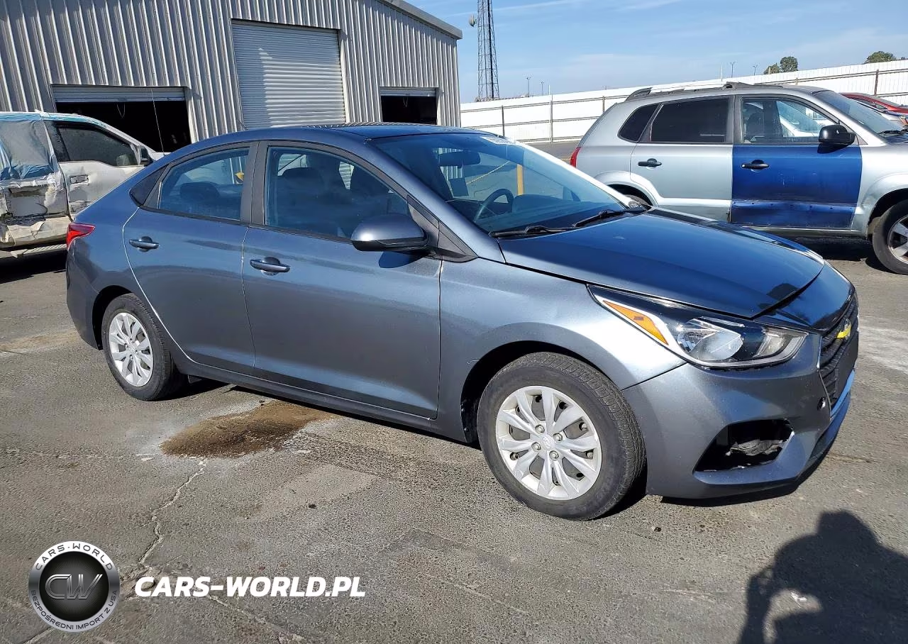 2019 Hyundai Accent Se VIN:3KPC24A31KE079390 - 4