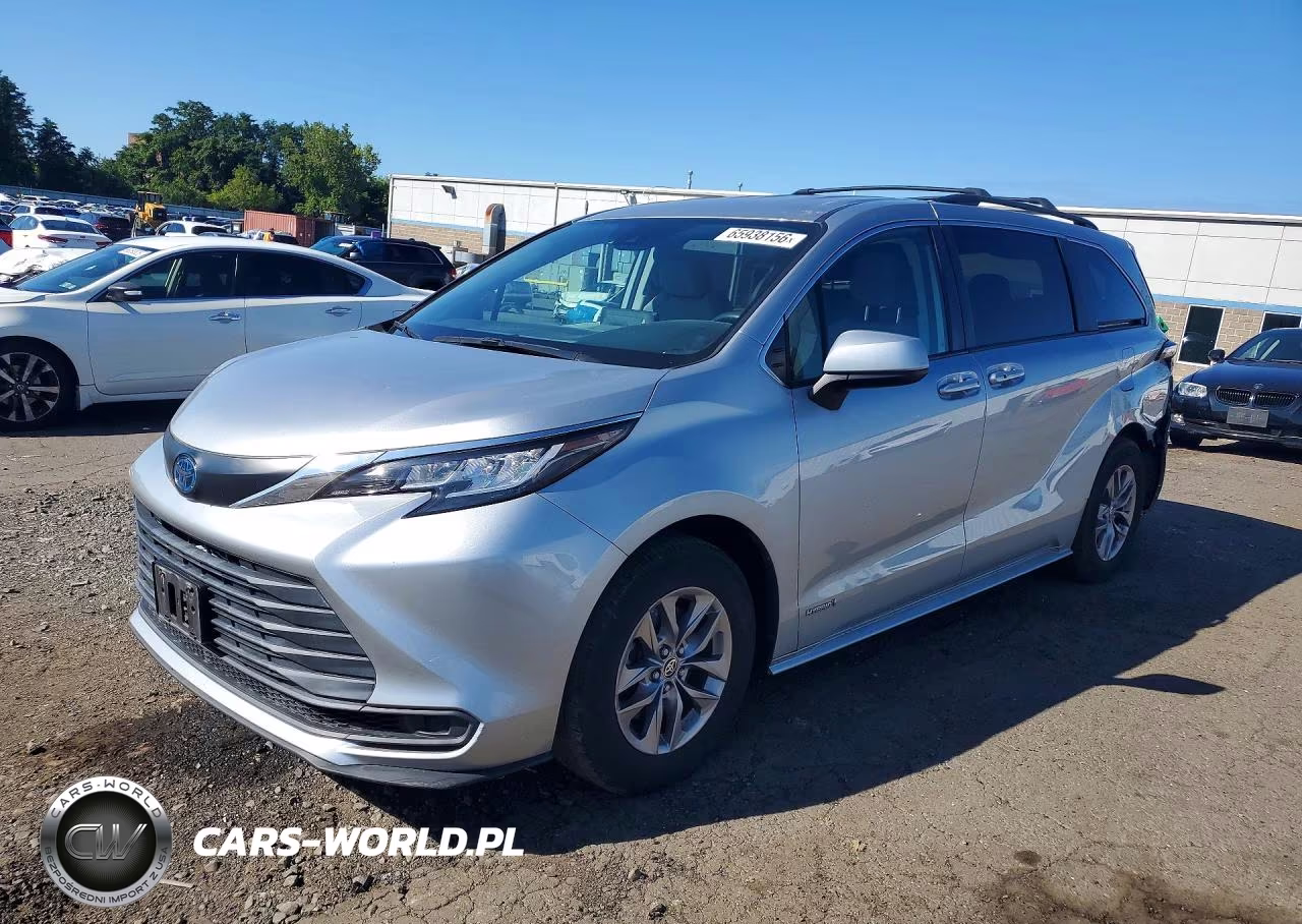2021 Toyota Sienna Le