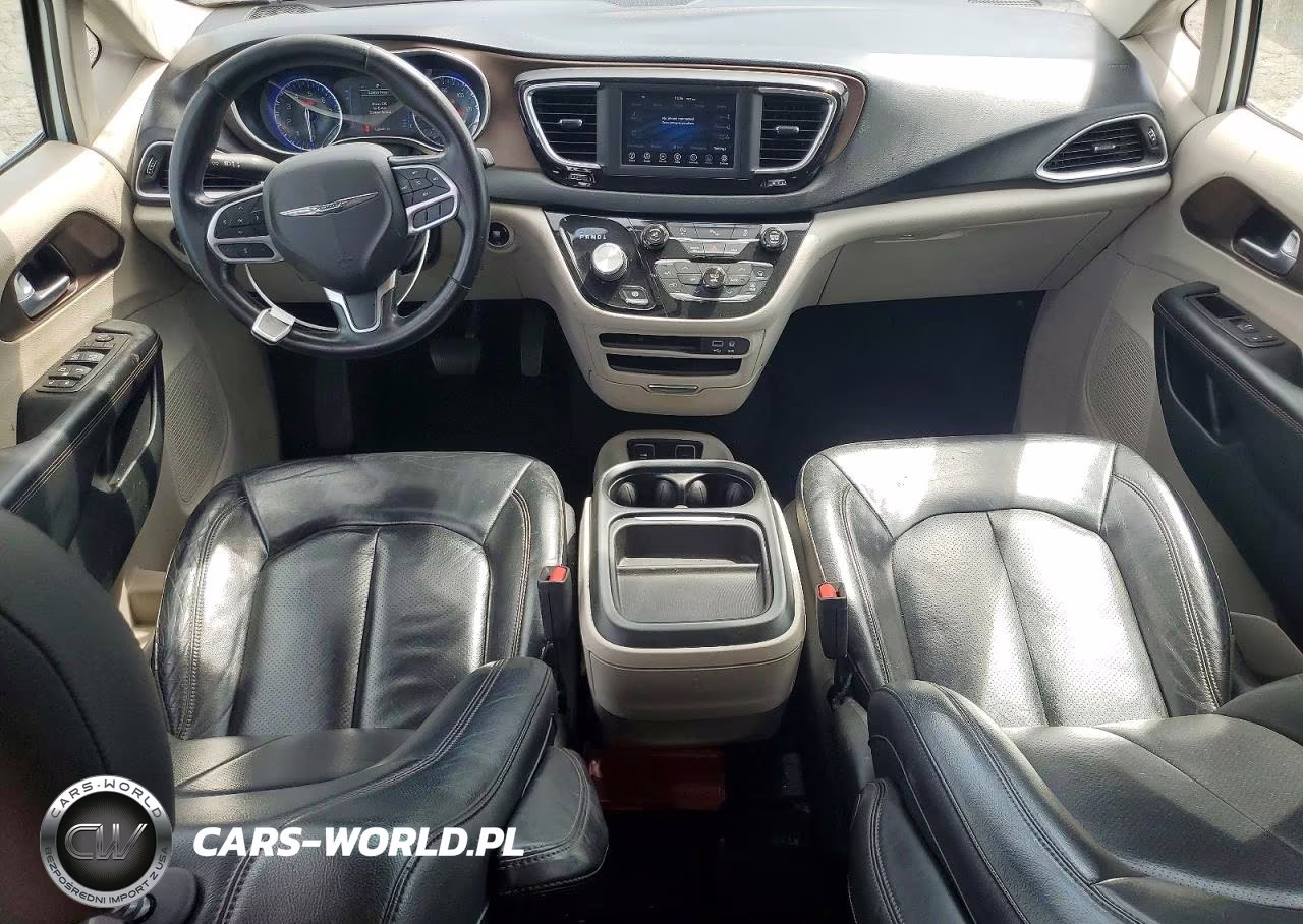 2018 Chrysler Pacifica Touring L VIN:2C4RC1BGXJR110558 - 8