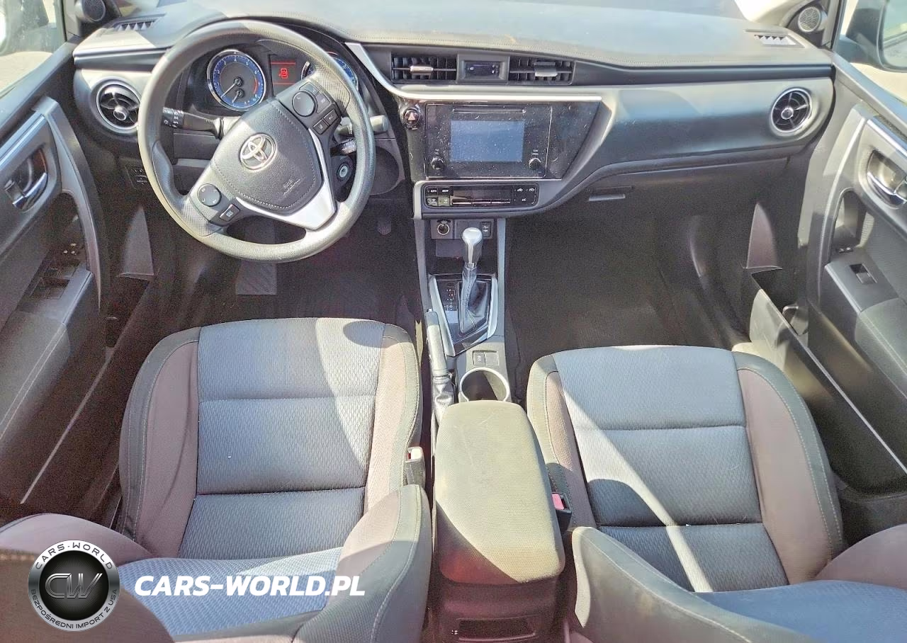 2018 Toyota Corolla L VIN:5YFBURHE4JP765463 - 8