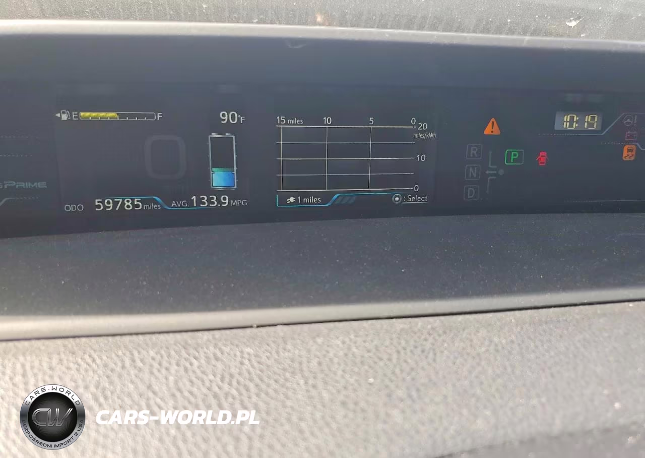 2019 Toyota Prius Prime Plus VIN:JTDKARFPXK3114409 - 9