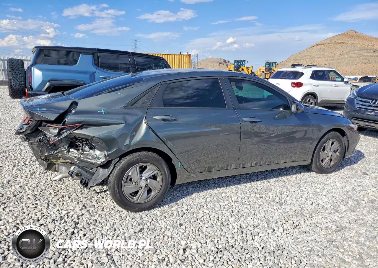 2025 Hyundai Elantra Se VIN:KMHLL4DG7SU893634 - 3