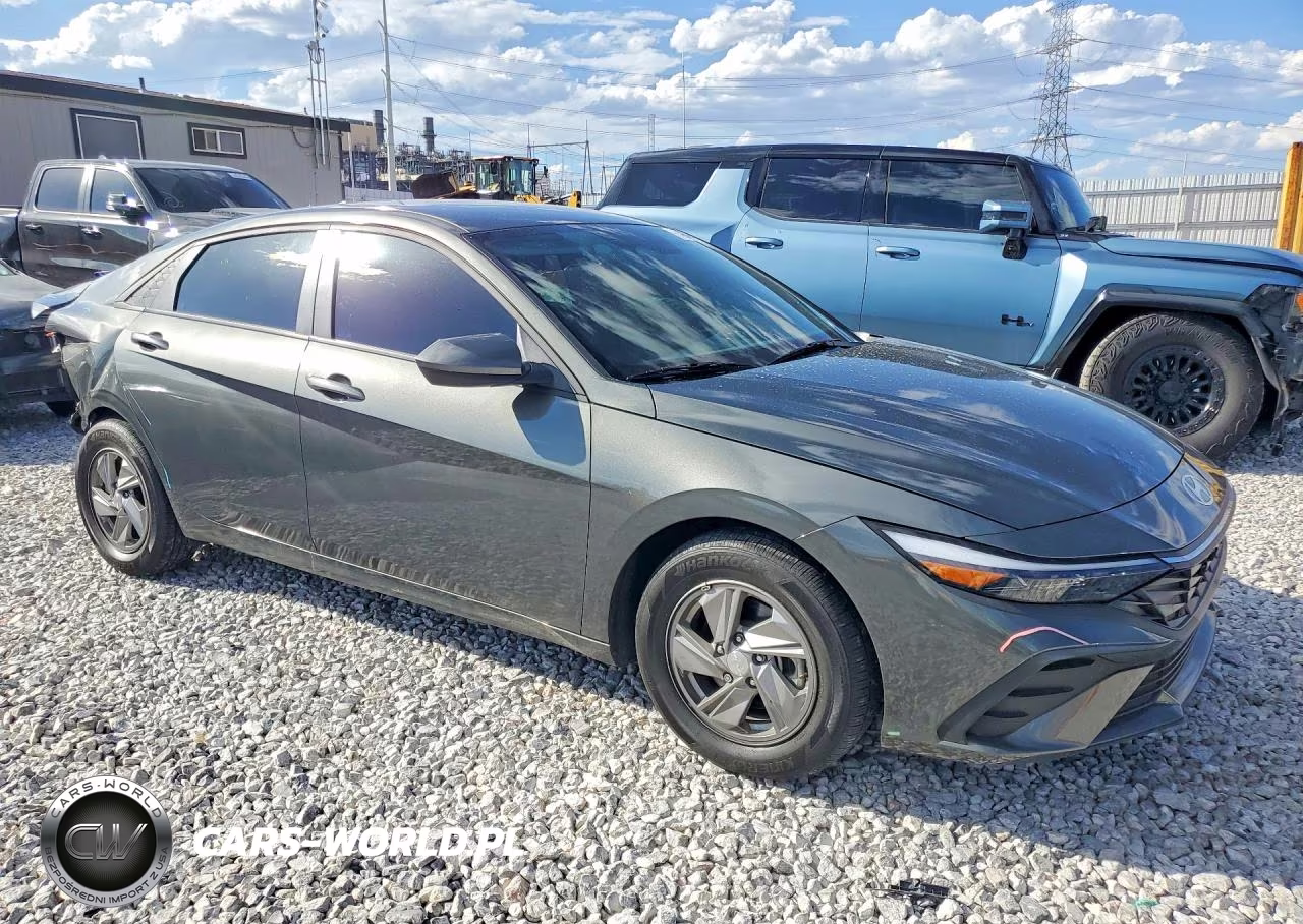 2025 Hyundai Elantra Se VIN:KMHLL4DG7SU893634 - 4