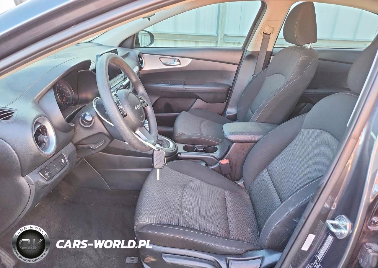 2024 Kia Forte Lx VIN:3KPF24AD6RE785092 - 7