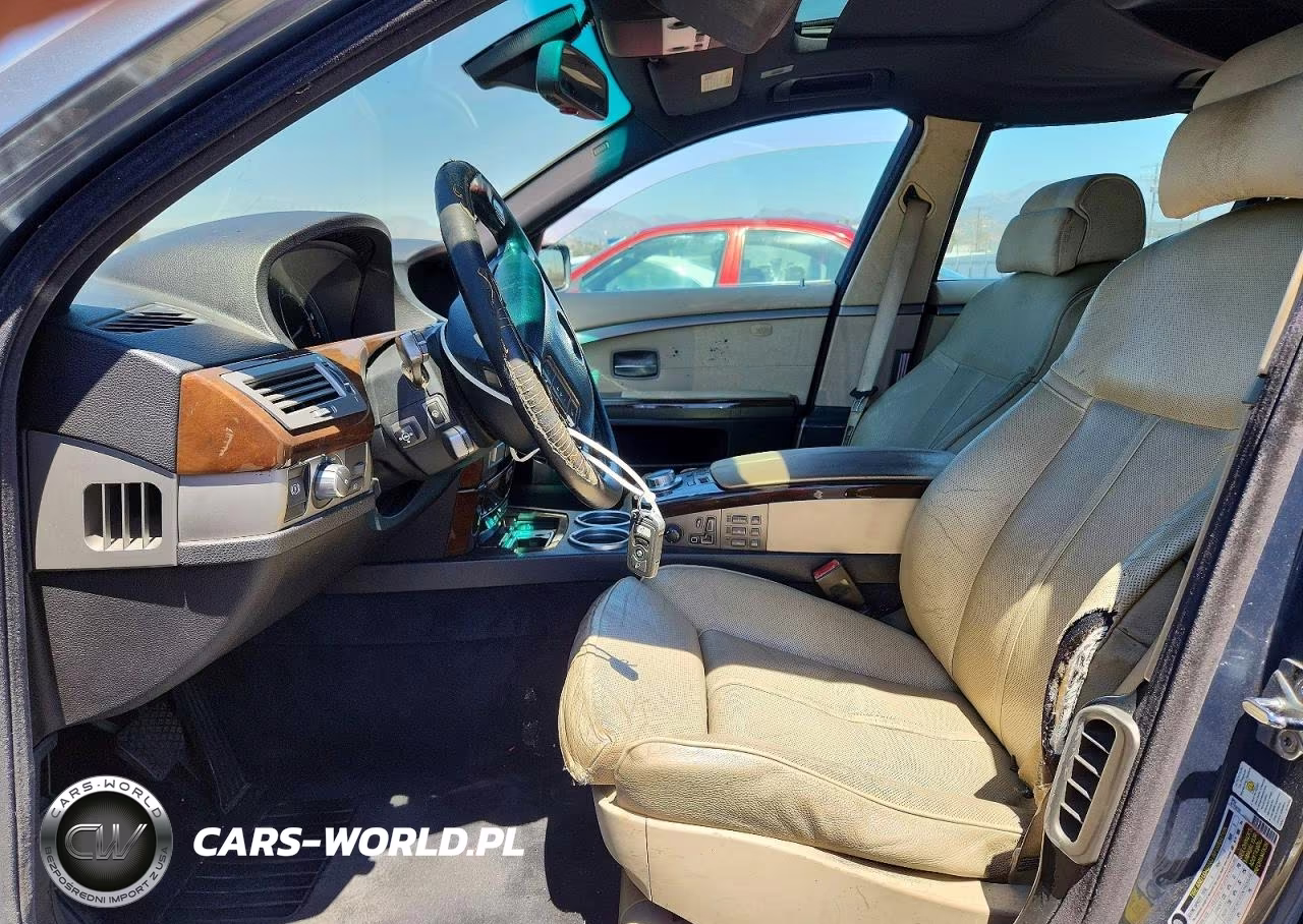2007 BMW 750 VIN:WBAHN83587DT67089 - 7
