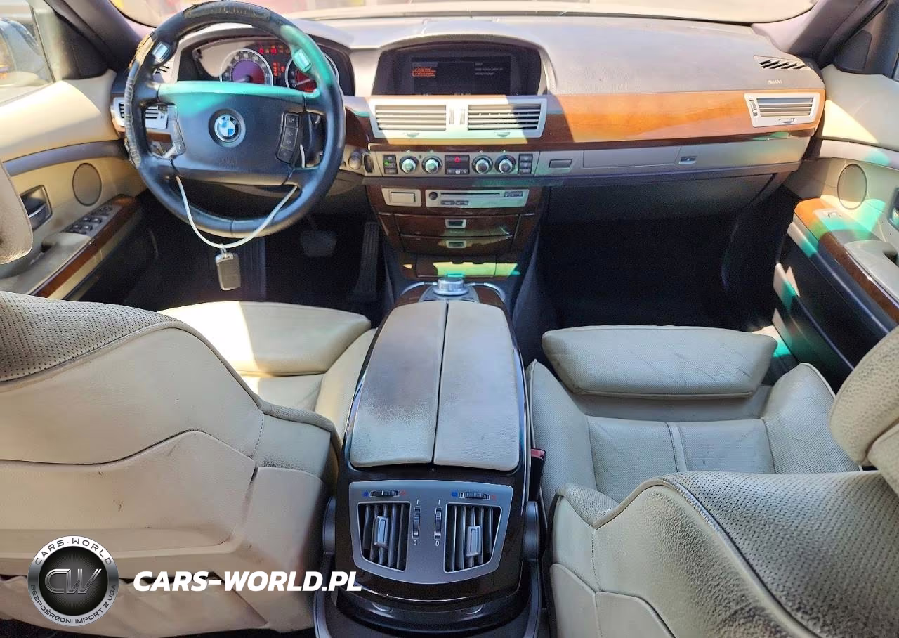 2007 BMW 750 VIN:WBAHN83587DT67089 - 8