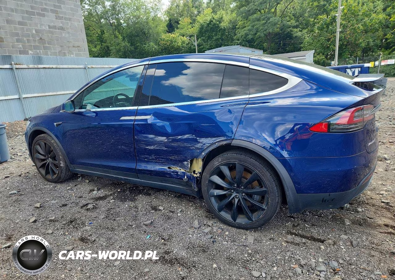 2018 Tesla Model X VIN:5YJXCDE24JF121964 - 2