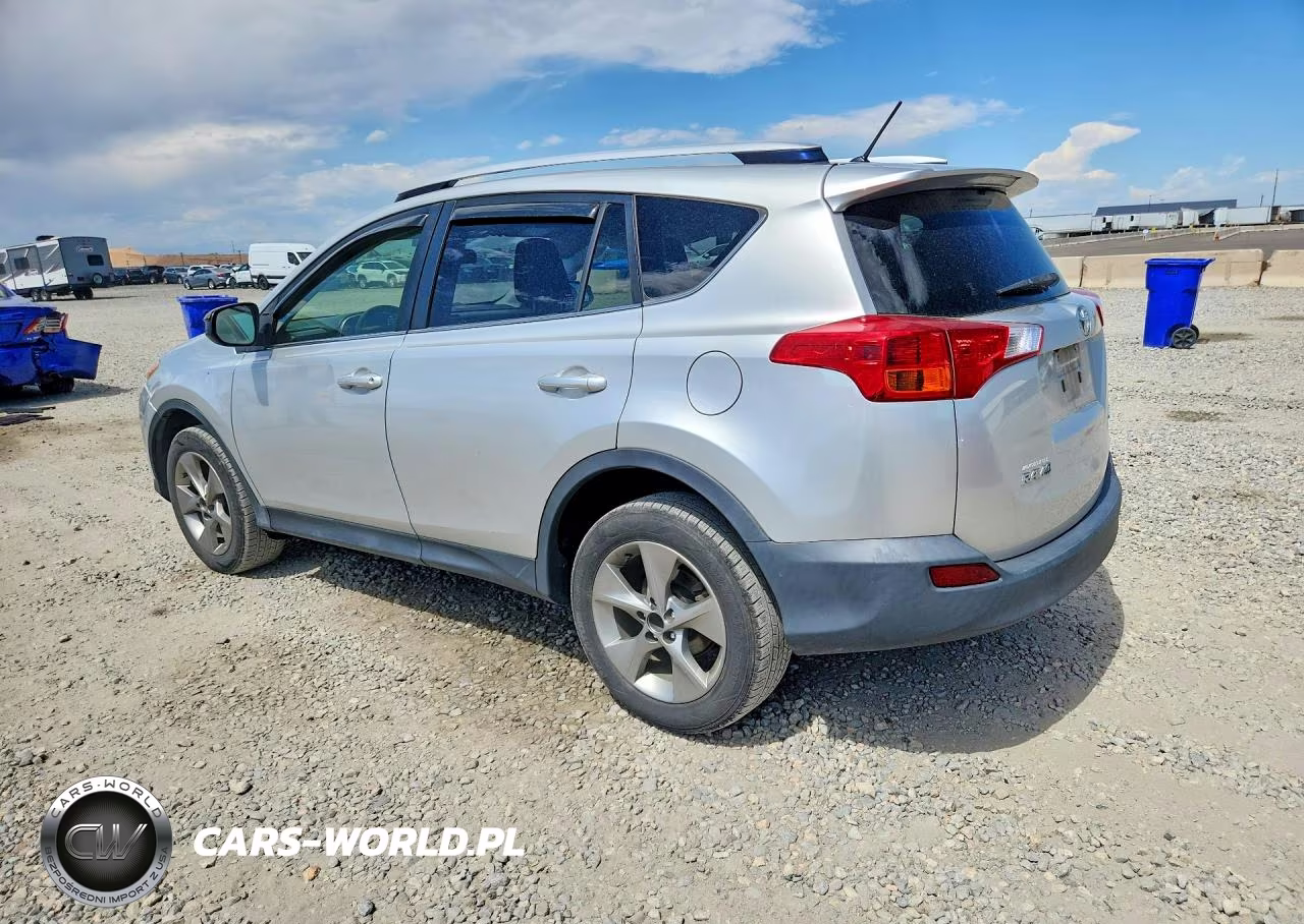 2015 Toyota Rav4 Le VIN:JTMBFREV6FJ050047 - 2