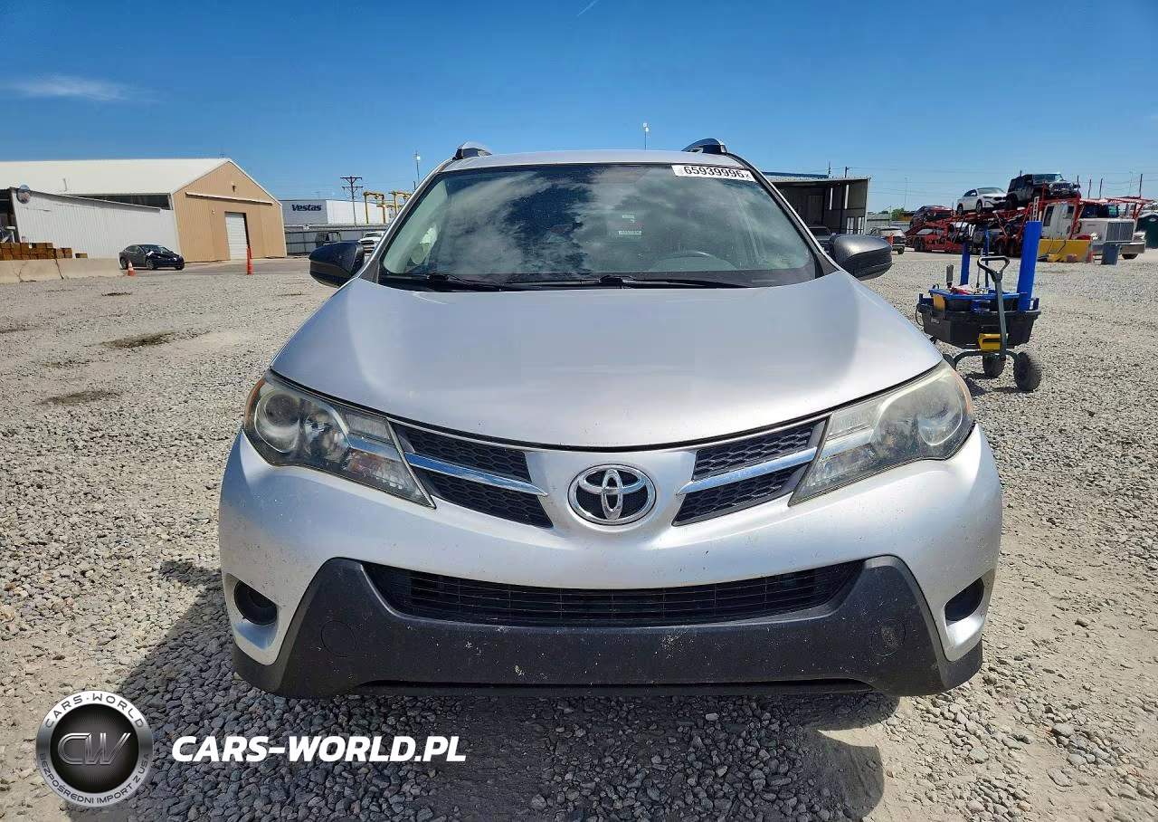 2015 Toyota Rav4 Le VIN:JTMBFREV6FJ050047 - 5