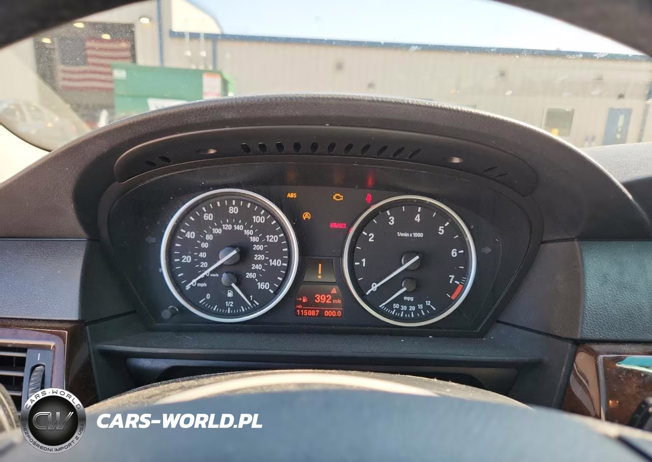 2009 BMW 528 I VIN:WBANU53559BY65320 - 9
