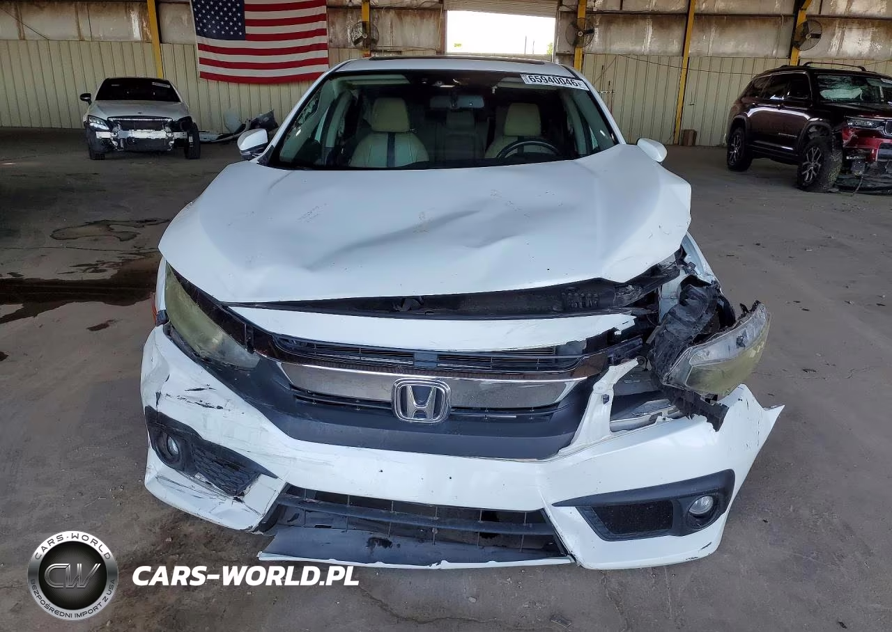 2016 Honda Civic Touring VIN:2HGFC1F95GH659485 - 5