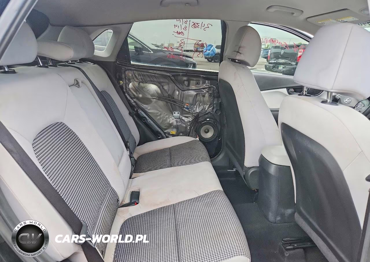 2022 Hyundai Kona Se VIN:KM8K22AB5NU843010 - 10