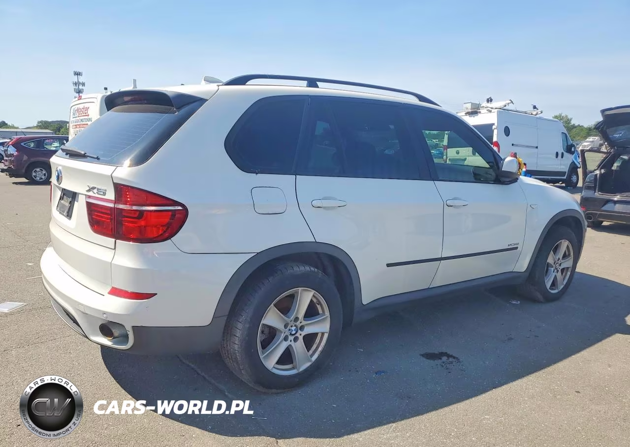 2012 BMW X5 xDrive35I VIN:5UXZV4C53CL765664 - 3