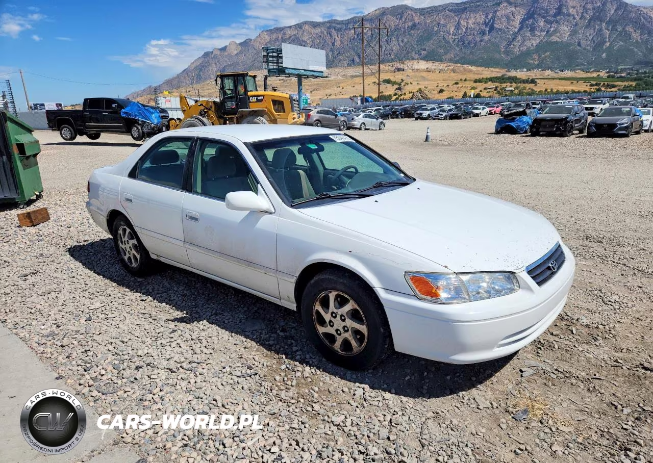 2000 Toyota Camry Le VIN:4T1BG22K4YU994795 - 4