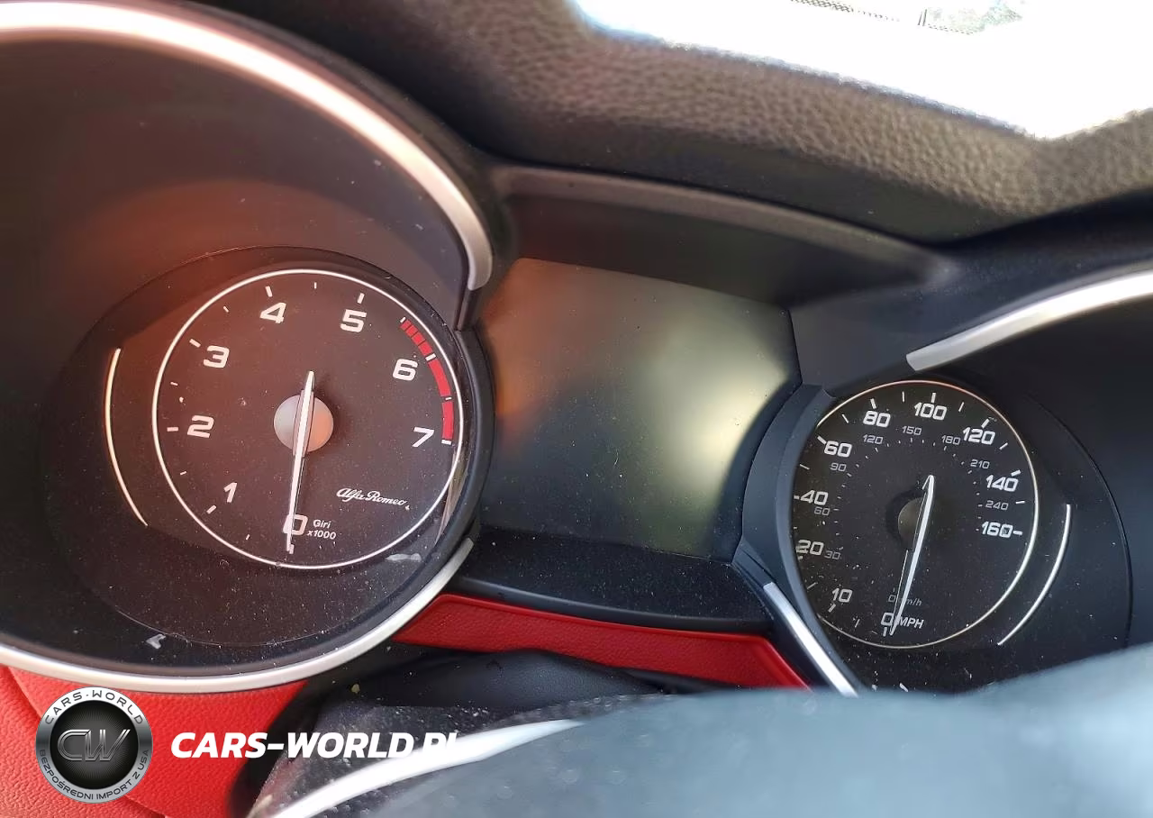 2020 Alfa Romeo Stelvio VIN:ZASPAKAN1L7C75557 - 9