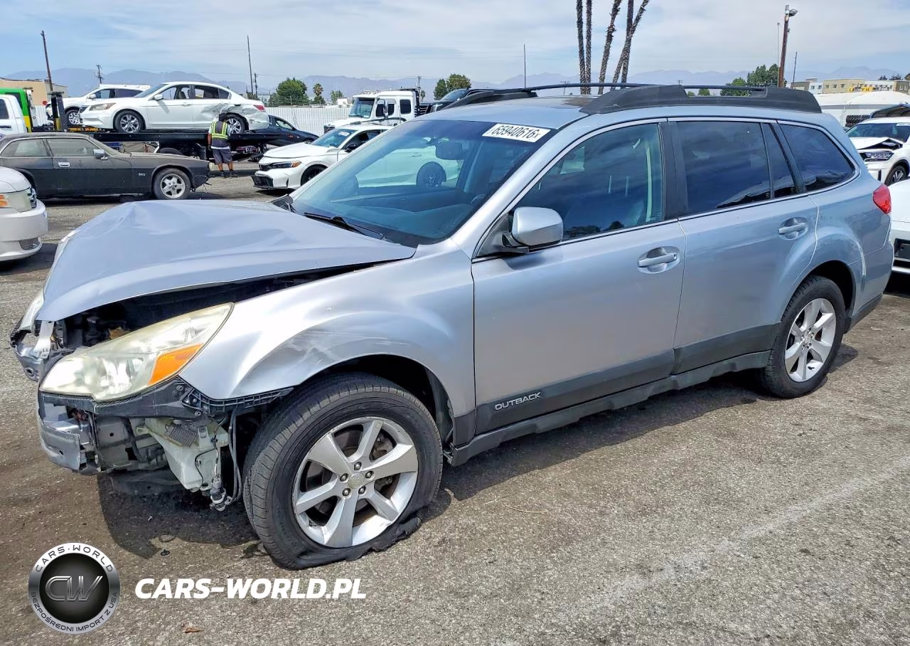 2013 Subaru Outback 3.6R Limited – zdjęcie 1 z 14