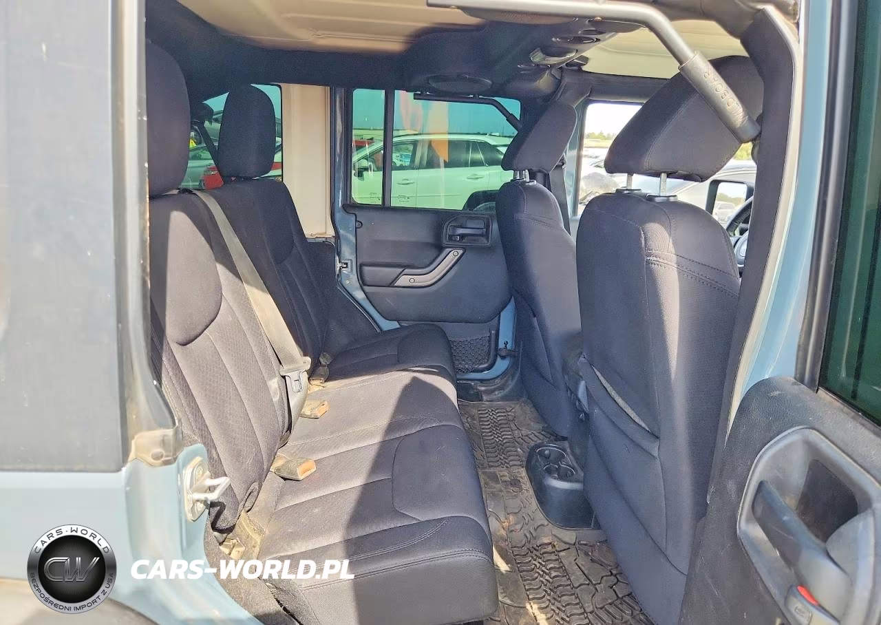 2014 Jeep Wrangler Unlimited Sport VIN:1C4BJWDG1EL130441 - 11