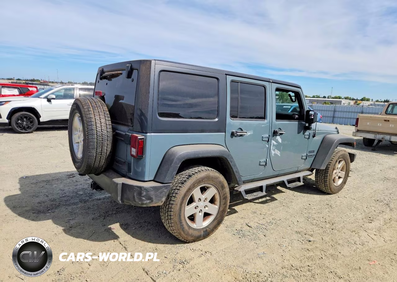 2014 Jeep Wrangler Unlimited Sport VIN:1C4BJWDG1EL130441 - 3