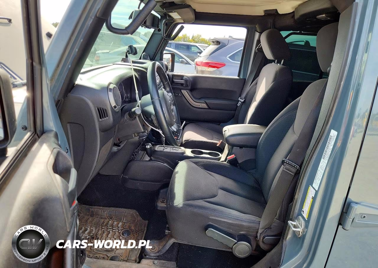 2014 Jeep Wrangler Unlimited Sport VIN:1C4BJWDG1EL130441 - 7