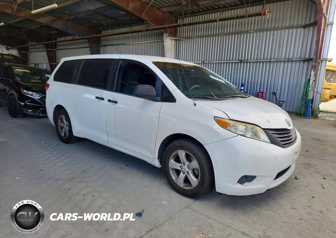 2012 Toyota Sienna Base 7-Passenger VIN:5TDKA3DC1CS015877 - 4