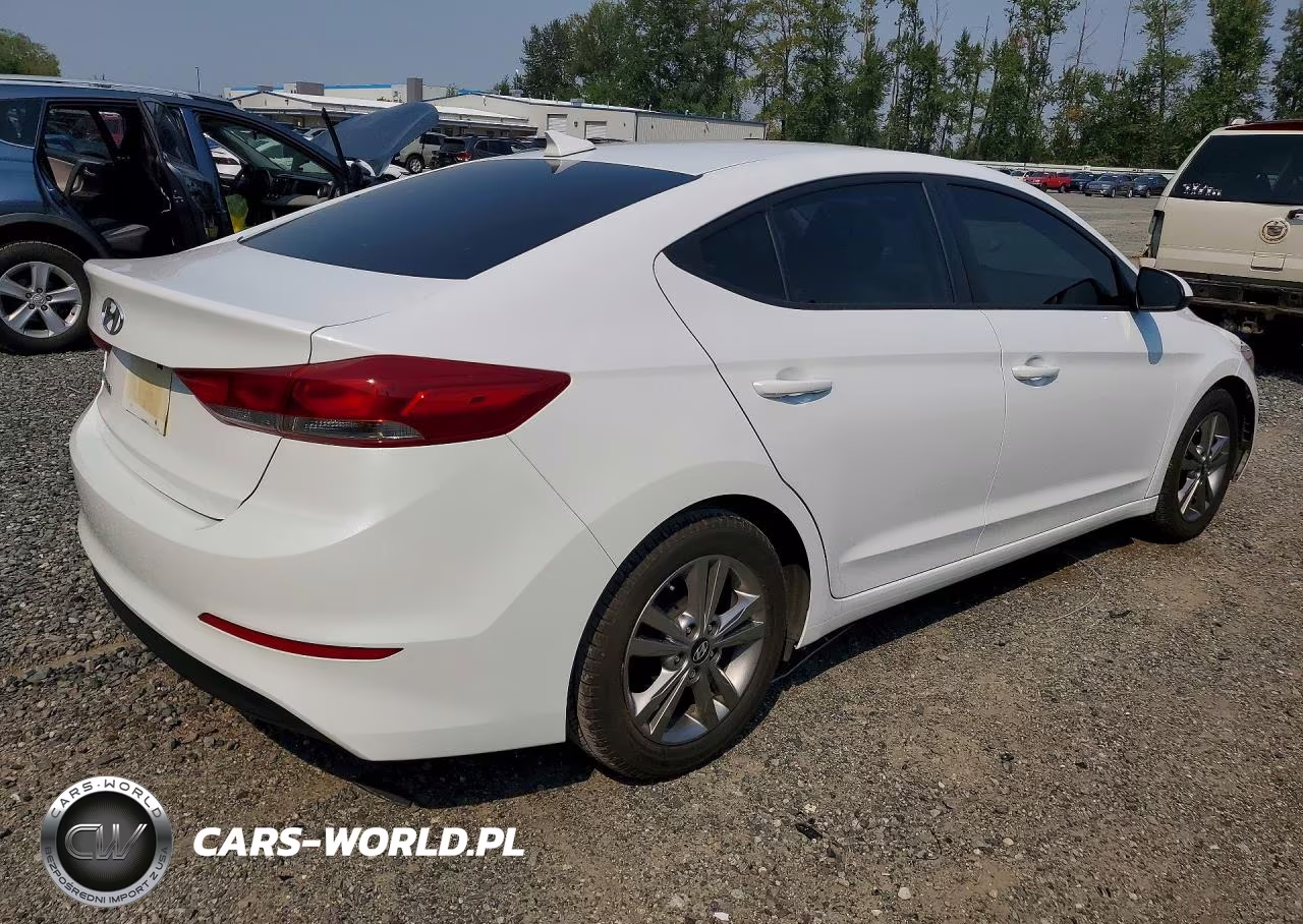 2017 Hyundai Elantra Se VIN:5NPD84LF5HH187672 - 3