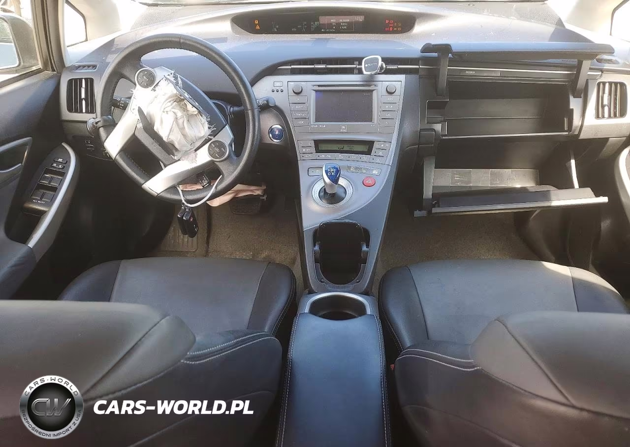 2015 Toyota Prius Four VIN:JTDKN3DU8F1913875 - 8
