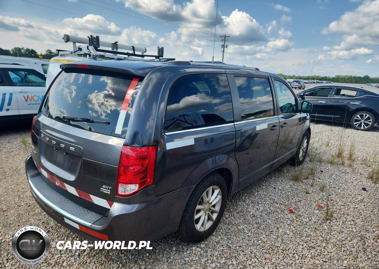 2019 Dodge Grand Caravan Sxt VIN:2C4RDGCG1KR776482 - 3