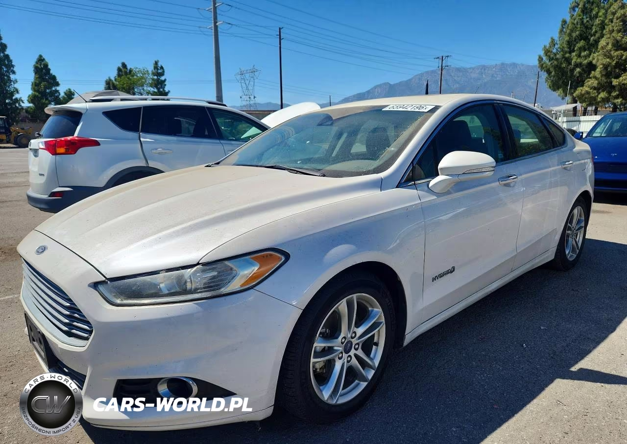 2016 Ford Fusion Titanium Hev – zdjęcie 1 z 12