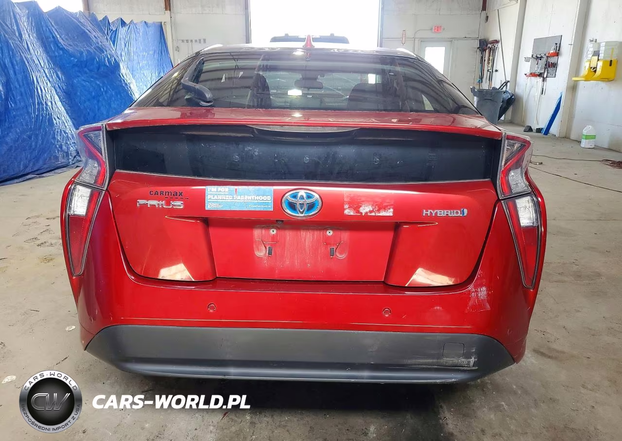 2018 Toyota Prius Three VIN:JTDKARFU2J3066764 - 6