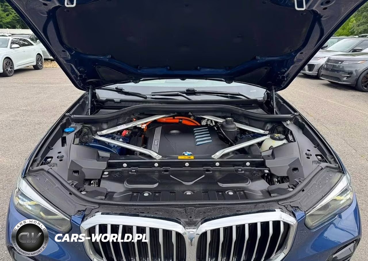 2022 BMW X5 xDrive45E VIN:5UXTA6C09N9J12211 - 10