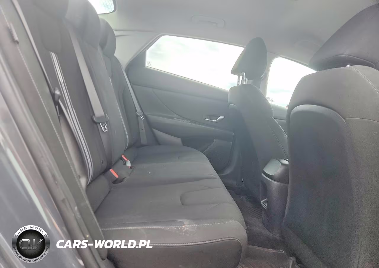2026 Hyundai Elantra Hybrid Blue VIN:KMHLM4DJXTU183198 - 10