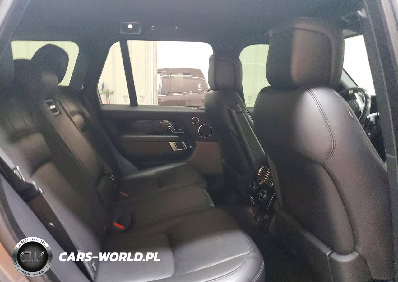 2018 Land Rover Range Rover Hse VIN:SALGS2SV7JA384697 - 11