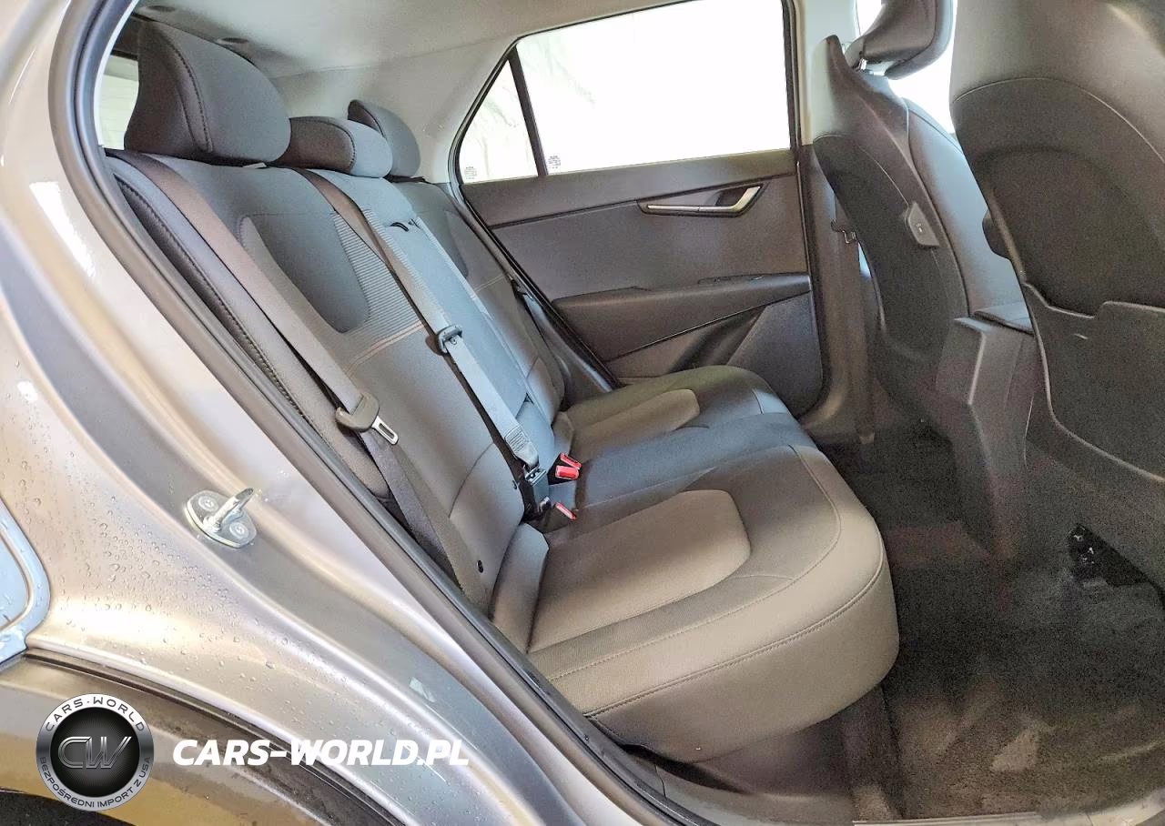 2026 Kia Niro Lx VIN:KNDCP3LE5T5320410 - 11
