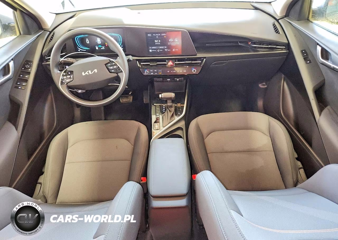 2026 Kia Niro Lx VIN:KNDCP3LE5T5320410 - 8