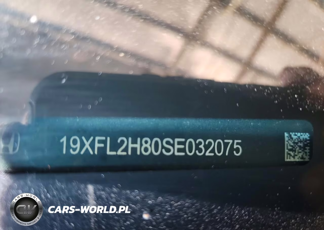 2025 Honda Civic Sport VIN:19XFL2H80SE032075 - 12