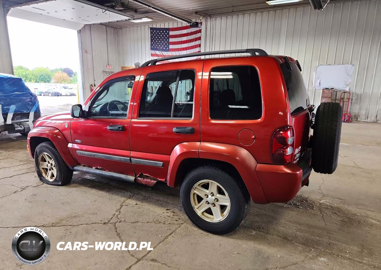 2007 Jeep Liberty Sport VIN:1J4GL48K37W580512 - 2