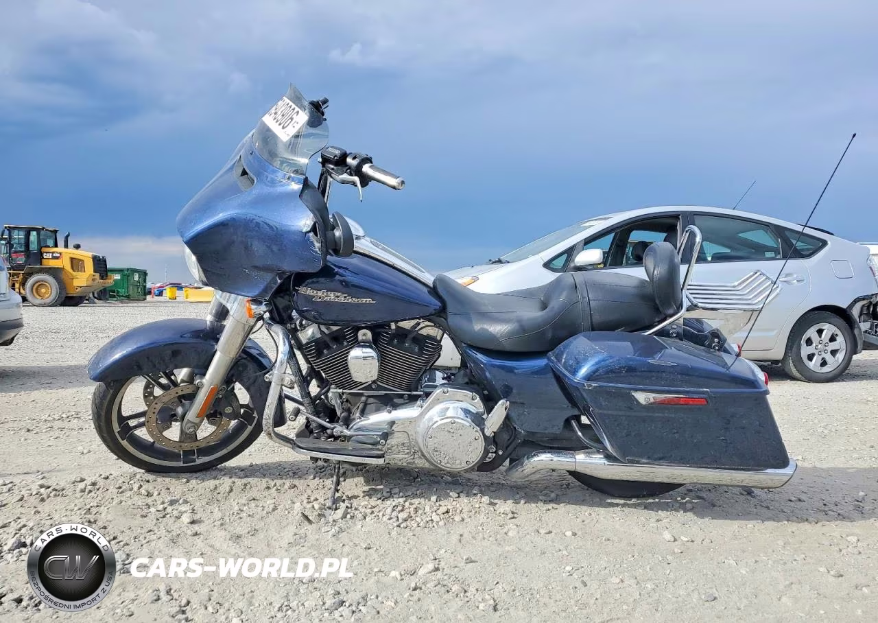2014 Harley-Davidson Flhx Street Glide VIN:1HD1KBM17EB651391 - 3
