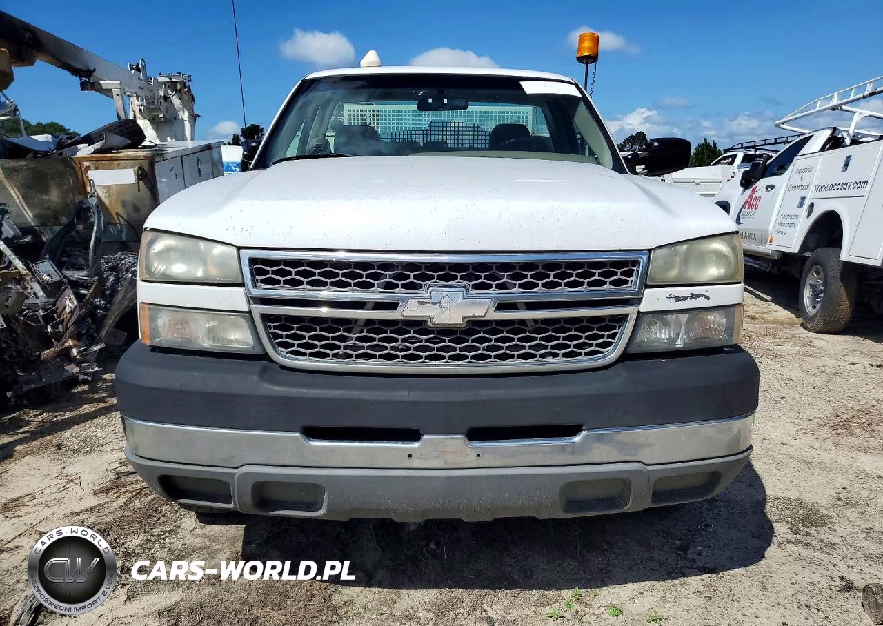 2005 Chevrolet Silverado C2500 Heavy Duty VIN:1GBHC24U85E295270 - 5
