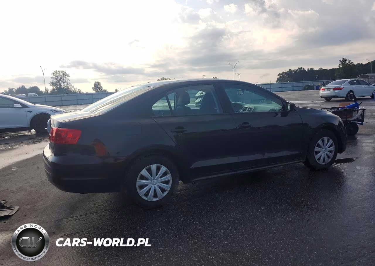 2012 Volkswagen Jetta Base VIN:3VW2K7AJ4CM473532 - 3