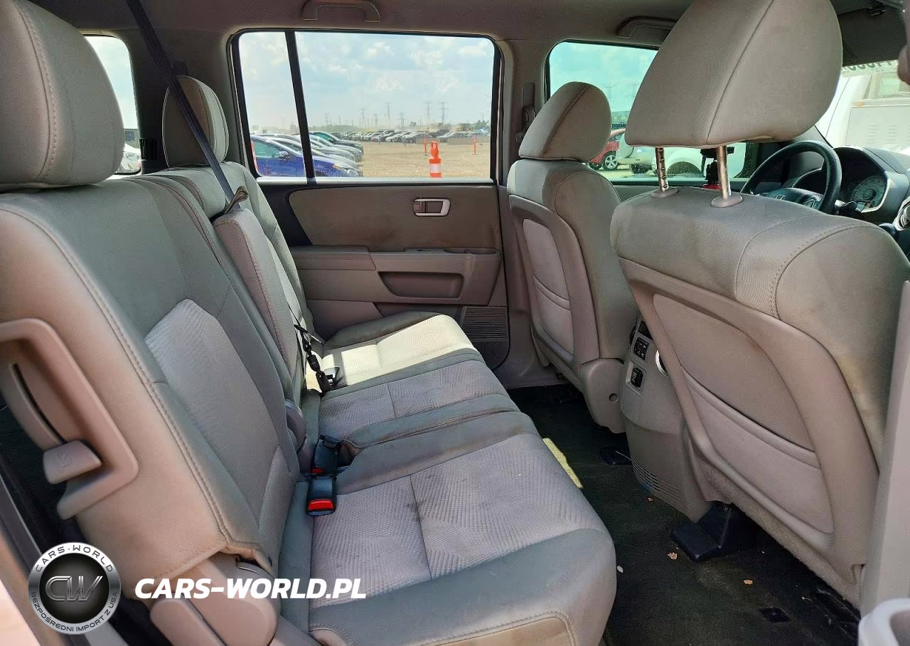 2015 Honda Pilot Lx VIN:5FNYF4H22FB014443 - 10