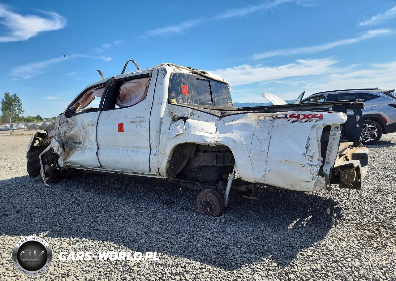 2018 Toyota Tacoma Trd Sport VIN:3TMCZ5AN1JM136632 - 2