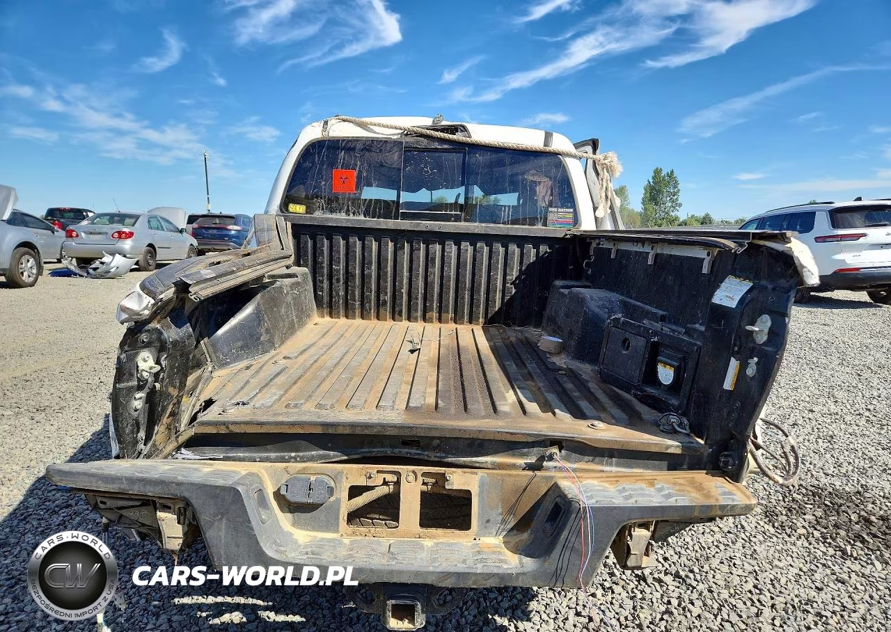 2018 Toyota Tacoma Trd Sport VIN:3TMCZ5AN1JM136632 - 6