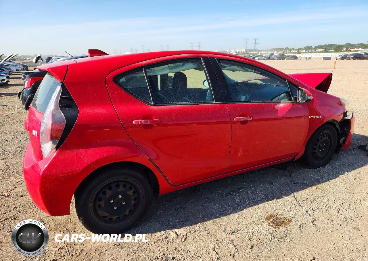 2015 Toyota Prius C One VIN:JTDKDTB38F1578551 - 3